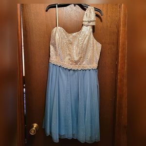Deb Dress Size 18, Used, Good Shape, Turquoise/Silver, Sequin, One Strap, Bow